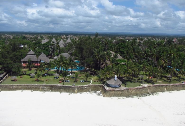 Neptune Palm Beach Resort